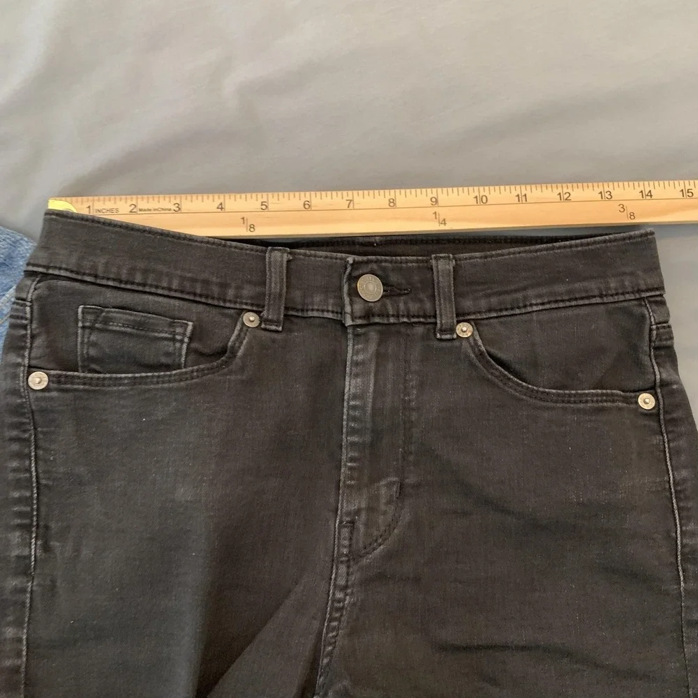 Levis Denim Shorts Womens 8 Lot Of 2 Black Blue‎ Cutoff Frayed Hem Stretch